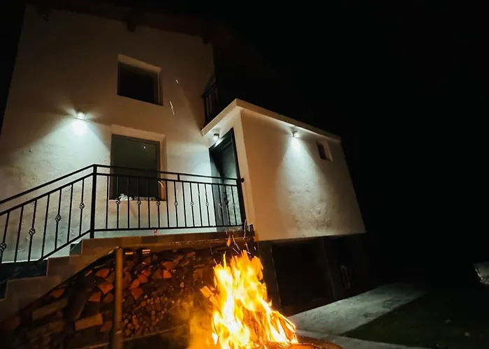 Mountain Ship Villa Dedovo